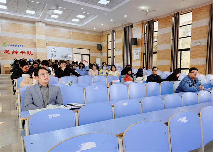 luck18平台高二年级召开阶段学情分析会(图1) luck18平台高二年级召开阶段学情分析会(图1)