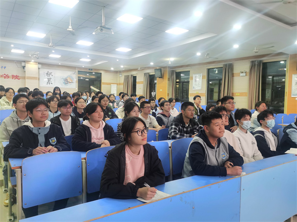 luck18平台高二年级部成功召开心理委员工作会议(图2)
