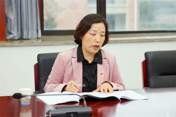 谢校.jpg