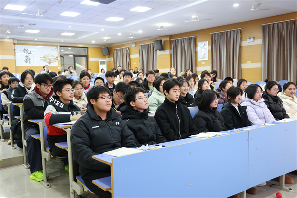 “爆破压力,贴走烦恼!”这堂班会课,让学生轻装前行(图6) “爆破压力,贴走烦恼!”这堂班会课,让学生轻装前行(图6)