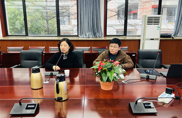 luck18平台召开全体社团指导老师工作会议(图3) luck18平台召开全体社团指导老师工作会议(图3)
