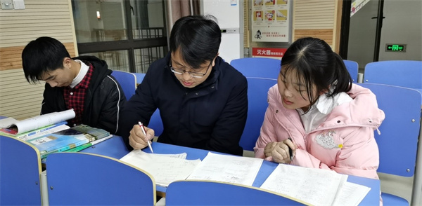 刘先群老师2.jpg